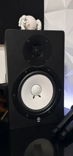 Par de Monitores de Áudio YAMAHA HS80