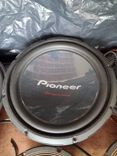 Subwoofer de 12 Pioneer W310D4