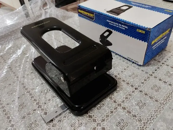 Perfurador de Papel MasterPrint (Até 60 folhas)