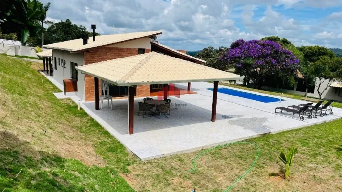 EXCELENTE CASA A VENDA NO CONDOMINIO NOSSA FAZENDA EM ESMERALDAS