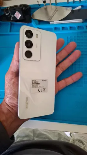 Samsung A13 e REALME C71