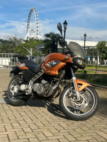 BMW 650 aceito troca
