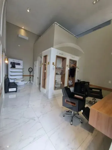 Locação de Prédio Comercial Premium no Tucuruvi: Espaço, Conforto e Facilidade!