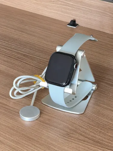 Apple Watch Series 7 45mm GPS + Cellular A2477 em excelente estado