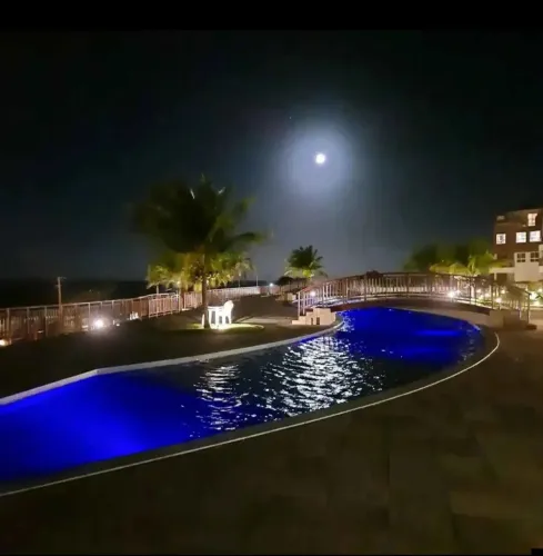 Apartamento em condomínio fechado na praia de Graçandu