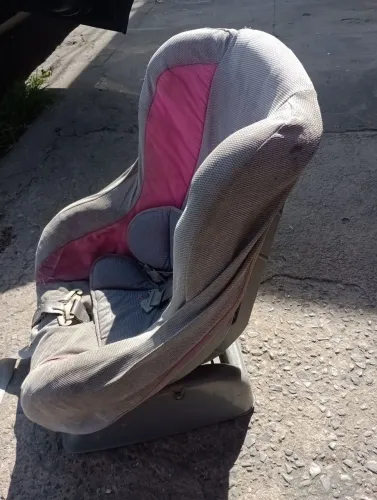 Cadeirinha de carro 1 a 4 anos 