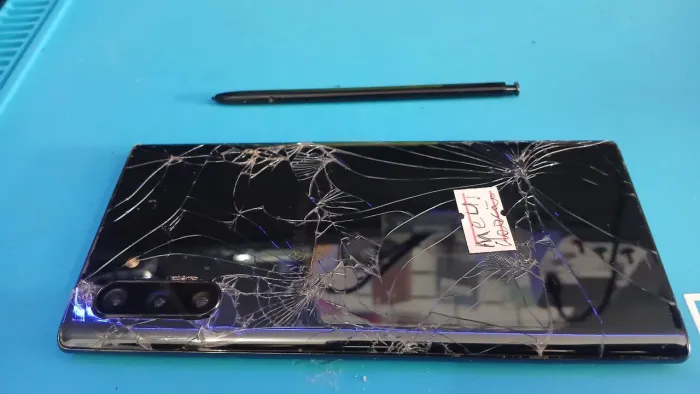 SAMSUNG GALAXY S10