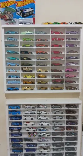 Vende-se Hotwheels entrar em contato com valores