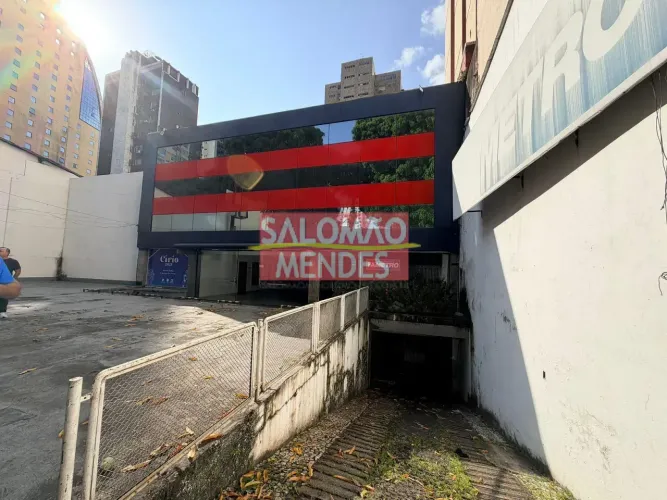 Imóvel comercial de 1.600 m² com 68 vagas para alugar em Nazaré, Belém
