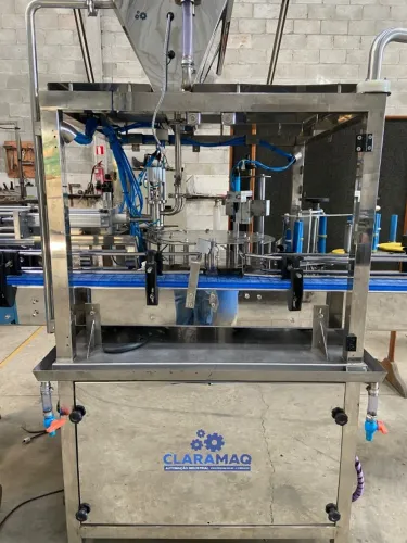 Envasadora de líquidos, Rotuladora e Tampadora Automática