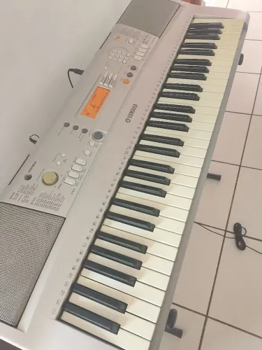 Yamaha para E303