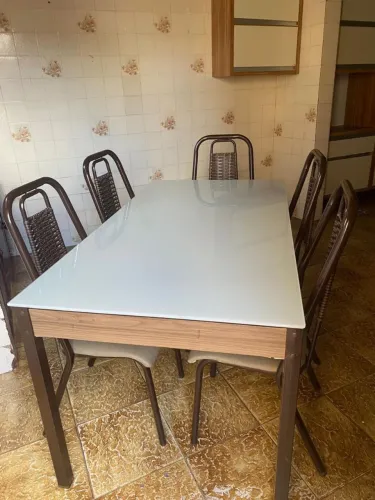 Vende se em castanhal mesa de vidro c 5 cadeiras