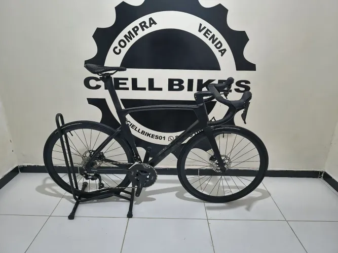 Vendo speed cerpo tamanho 56 toda em carbono oportunidade