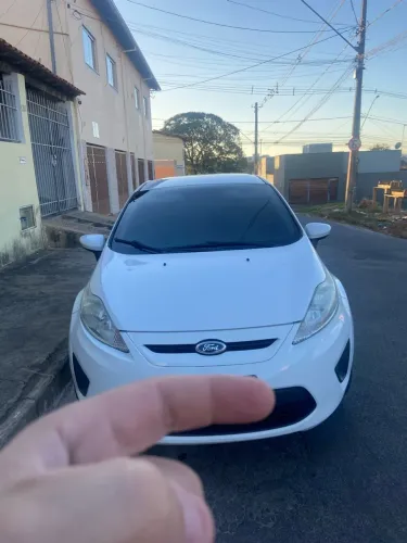 Ford Fiesta SE 1.6 16V Flex 5P 2013