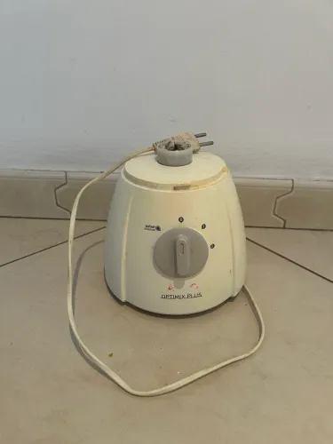 Liquidificador sem o copo (só a base)