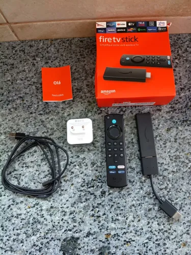 Vendo Amazon Fire TV Stick HD modelo S3L46N, terceira geração, funcionando.