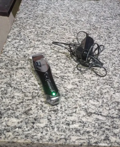 Máquina de cortar o cabelo metade do preço launch