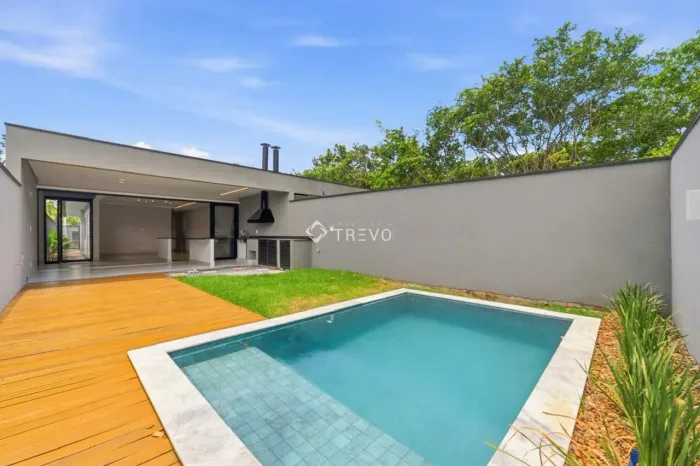 CASA TÉRREA À VENDA 3 DORM/2 WC/2 VAGAS/PISCINA EM BERTIOGA/SP