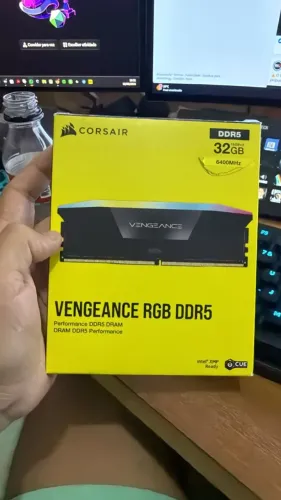 Memória Desktop Corsair Vengeance RGB Ddr5 Ram 32gb (2x16gb) 6400mhz CL36
