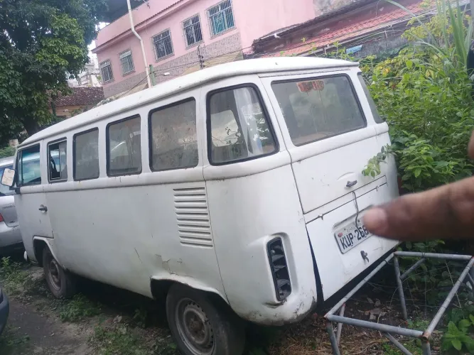 Volkswagen Kombi Standard/ Luxo/ Serie Prata 2022