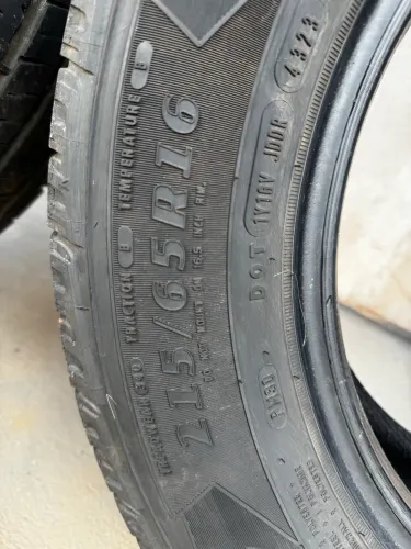 Vendo Pneu Goodyear 