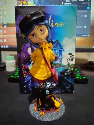 Action Figure Coraline