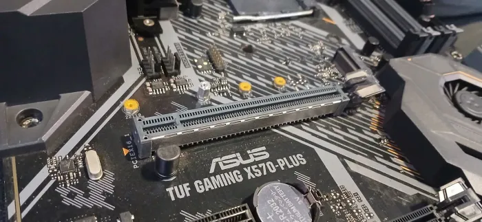 Placa Mãe Asus Tuf X570 pluslus