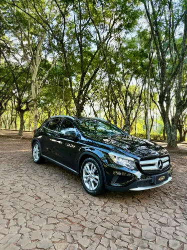 Mercedes-Benz GLA 200 Adv. 1.6/1.6 TB 16V Flex Aut. 2015