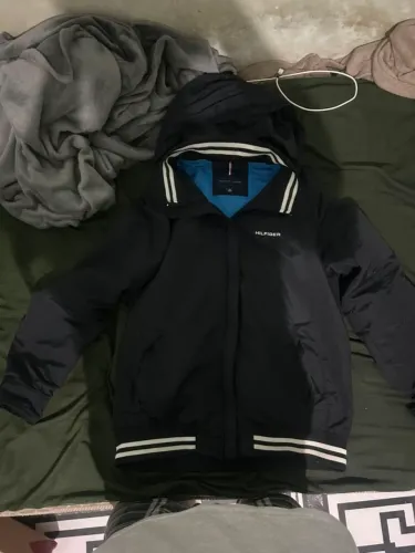 VELEJADOR TOMMY HILFIGER