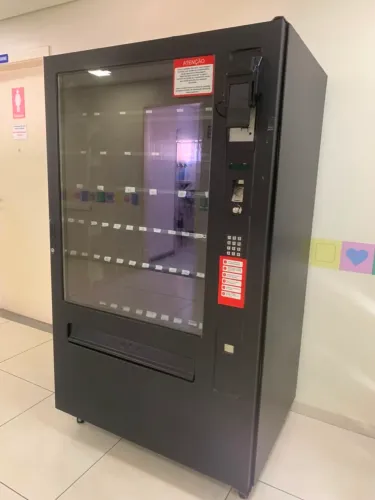 VENDING MACHINE (MAQUINA DE REFRIGERADOS E SNACKS)