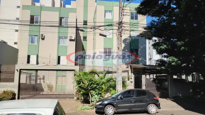 Apartamento a venda no condomínio Ipê no bairro Jardim Tabaete - Maringá/PR