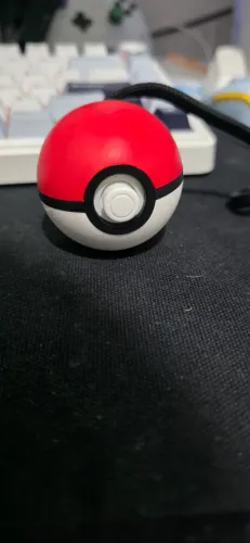 poké ball plus original
