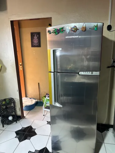 Vende-se Geladeira Brastemp Frost free