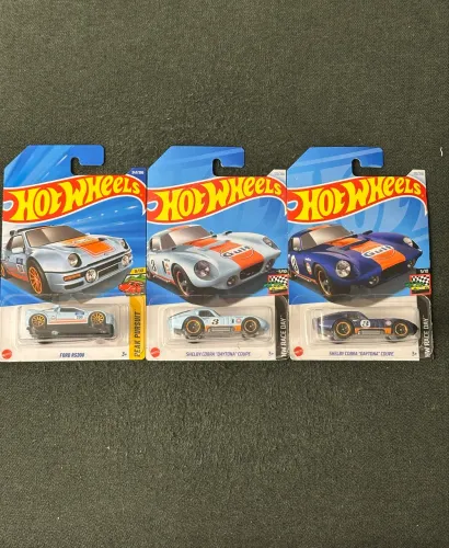 Lote 3 carrinhos Gulf Hotwheels