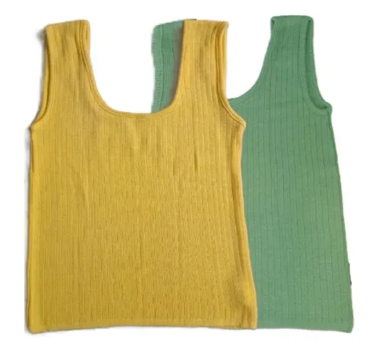 2 Regatas femininas NOVAS em Linha tamanho unico nunca usada amarela e verde