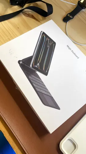 Capa com Teclado Mágico para iPad Air 11 polegadas (M3/M2, 2025/2024), iPad Pro 11 (4ª/3ª/