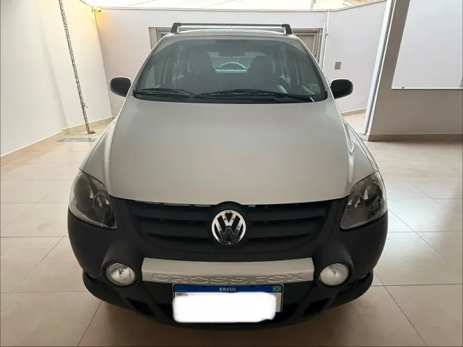 Volkswagen Crossfox 1.6 MI Total Flex 8V 5P 2010