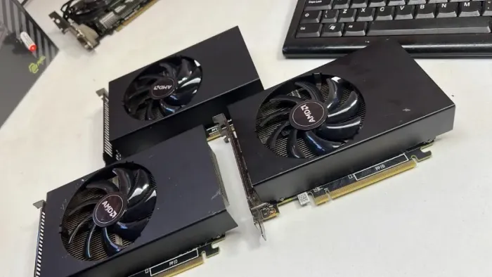PLACA DE VIDEO VEGA 56 8G !