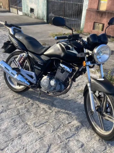 Vendo moto Suzuki GSR 150