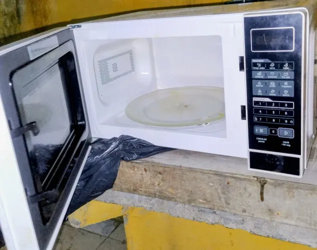 Forno microondas