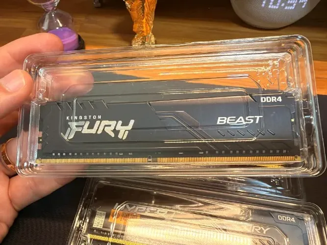 Kit Memória Kingston Fury Beast / HyperX Fury DDR4 32GB (2x16GB) 3200MHz CL16