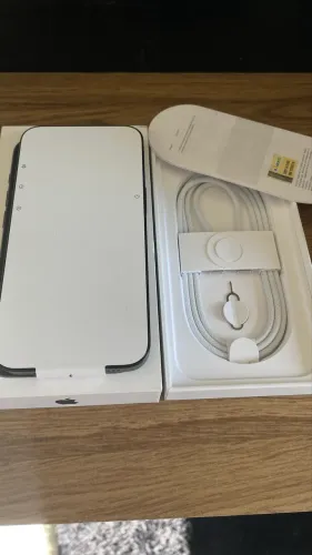 iPhone 16e 128gb