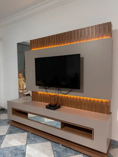 Painel de TV com hack 