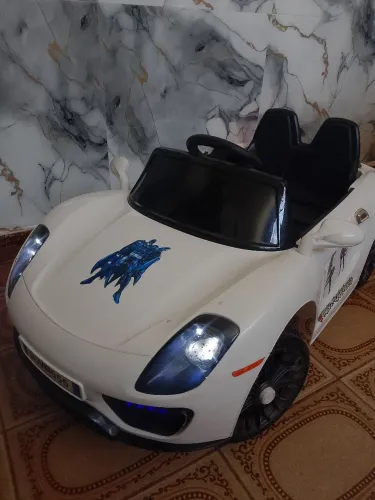 Carrinho elétrico infantil