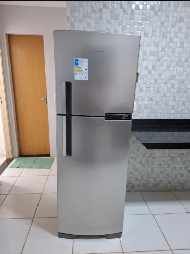 Geladeira Brastemp 375L Frost Free Evox BRM44HK 220V - Inox