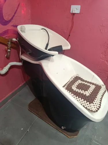 Venda lavatório tudo funcionando