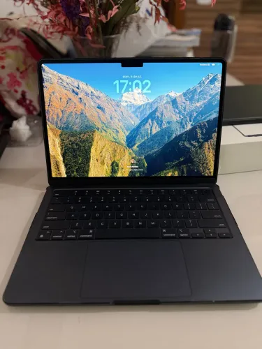 MacBook Air M2 | 16gb ram