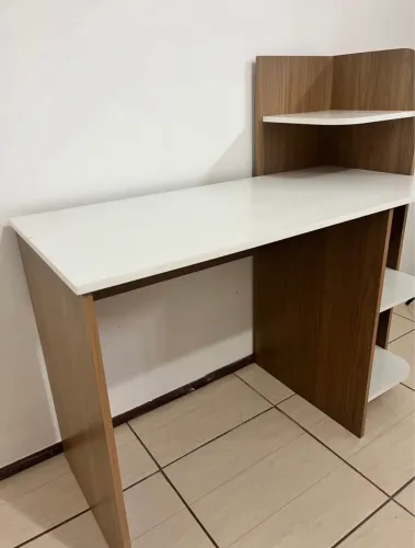 Vendo Escrivaninha