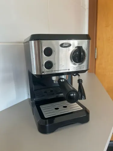 Cafeteira Oster Espresso 1,2L 127v