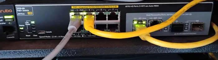Switch Aruba 